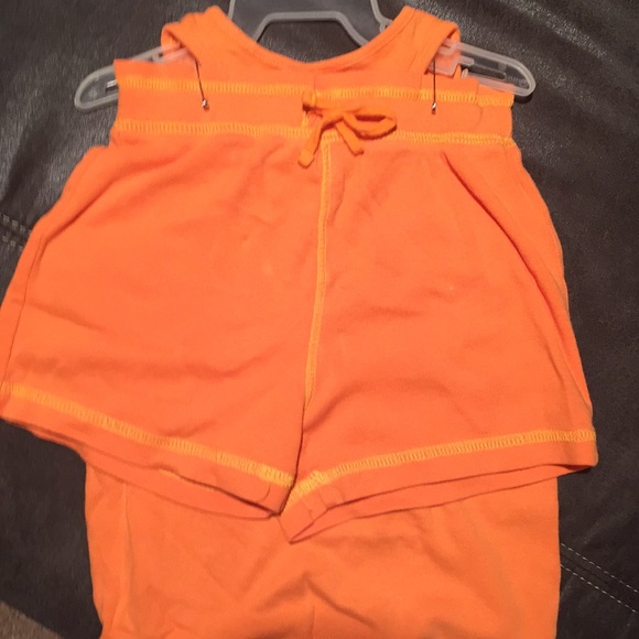 Gap Tank & Shirts Size 4 - Picture 2 of 2